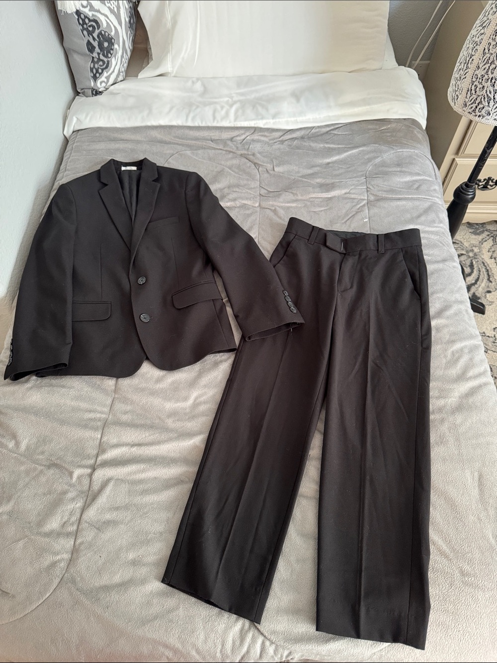 Calvin Klein boys  Black formal Two-Piece Kids Suit Jacket Sz 10, Trousers Sz 8